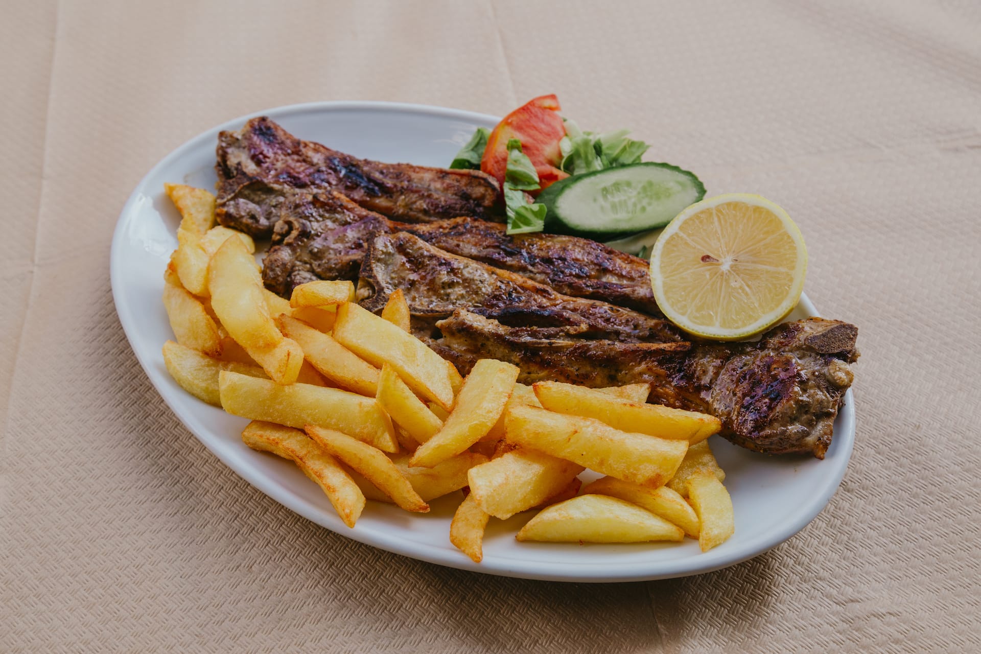 Meze Taverna Restaurant - Traditional Cypriot and Greek food! Meat and fish mezes, kleftiko, mousakka, souvlakia in Limassol, Cyprus.